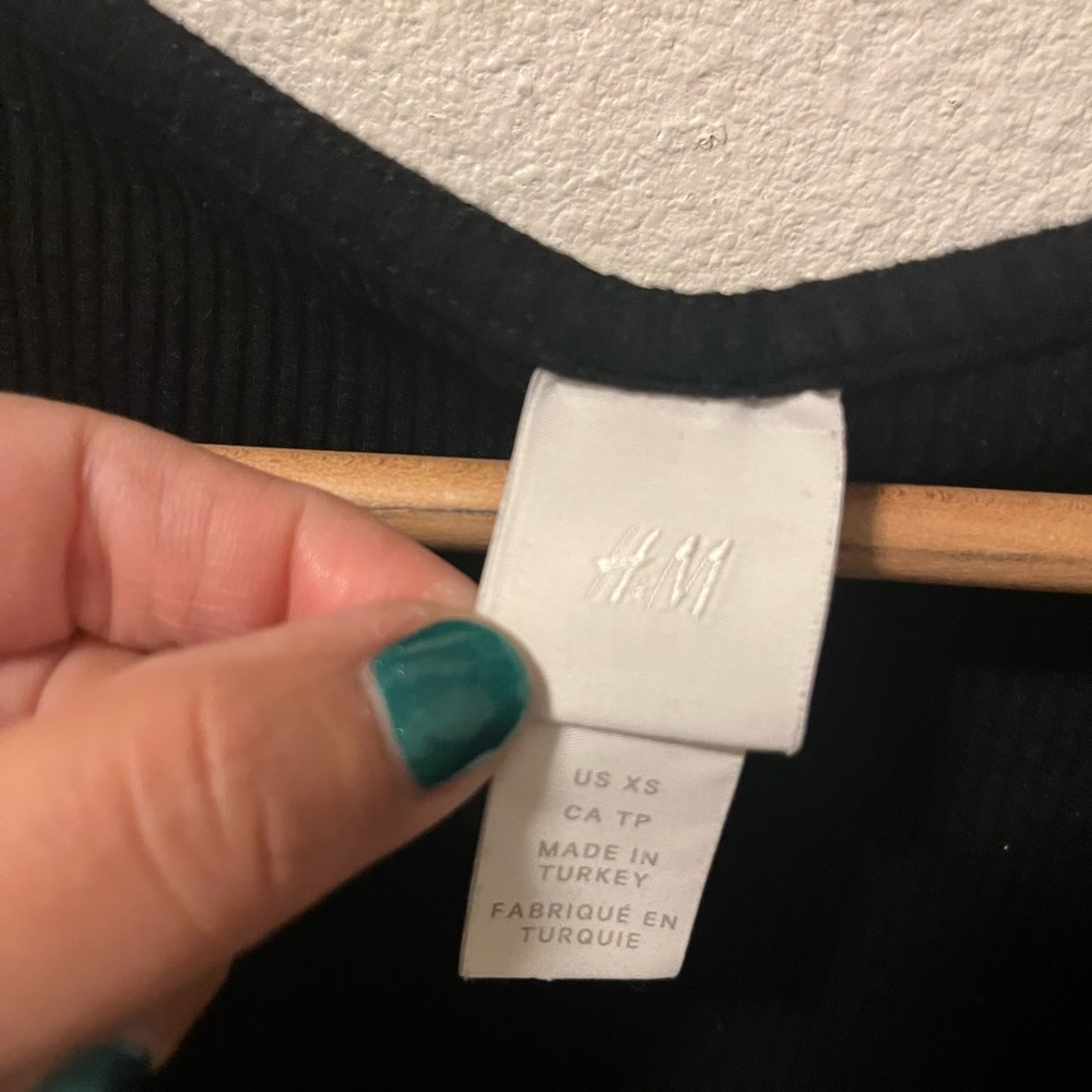 X-small H&M crop top - Picture 4 of 4